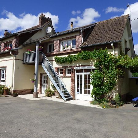 La Fontainoise Bed & Breakfast Fontaine-sur-Somme Екстериор снимка